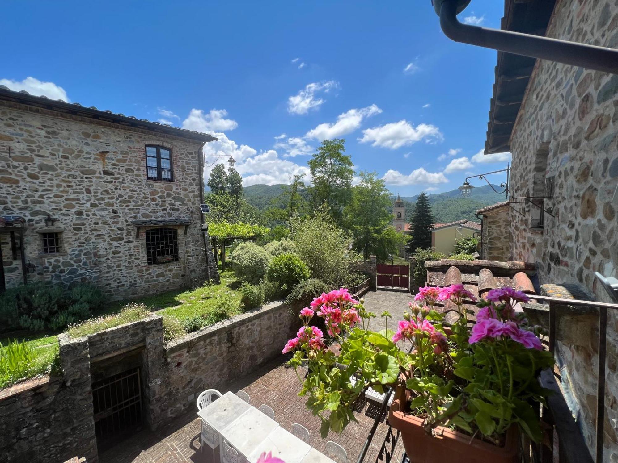 Podere Beatrice 20 Pax By Villasretreats Bardine di San Terenzo Buitenkant foto